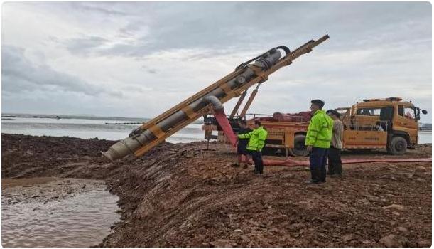 聞“汛”而動!他們沖在防汛抗臺第一線!